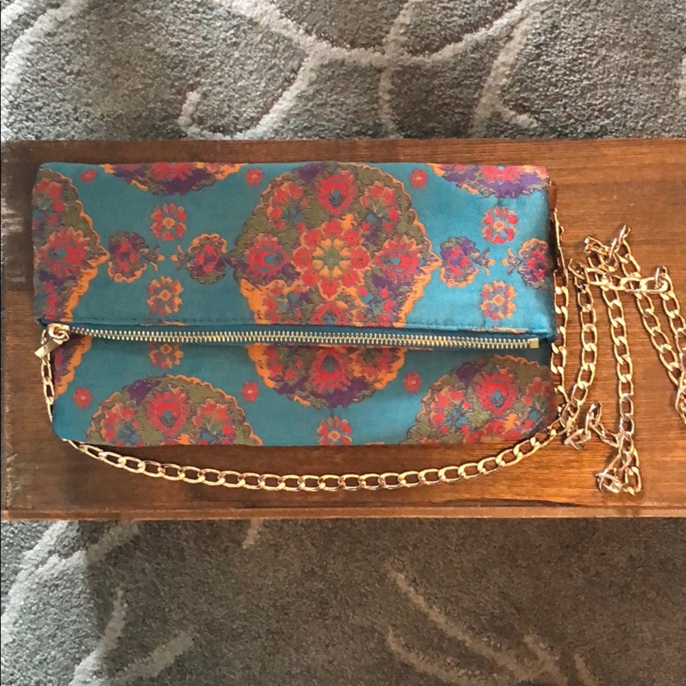 Sole society purse